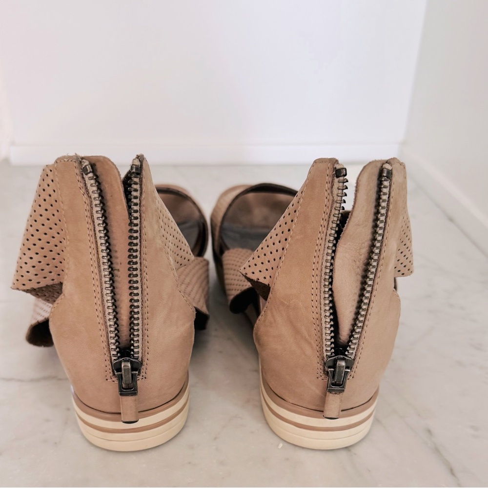 EILEEN FISHER Sport Casual Sneaker Sandal - Picture 7 of 12